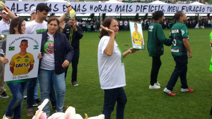 Ilaídes Padilha, mãe de Danilo, emocionou a todos