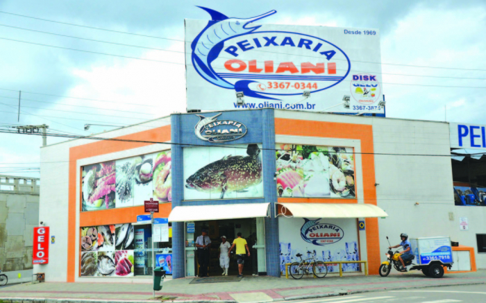 A garoupa (que aparece na foto da fachada) rendeu ao dono da peixaria Oliani quase R$ 500 mil de prejuízo