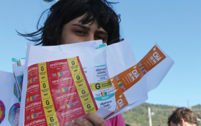Criatividade e bom humor são marcas do protesto