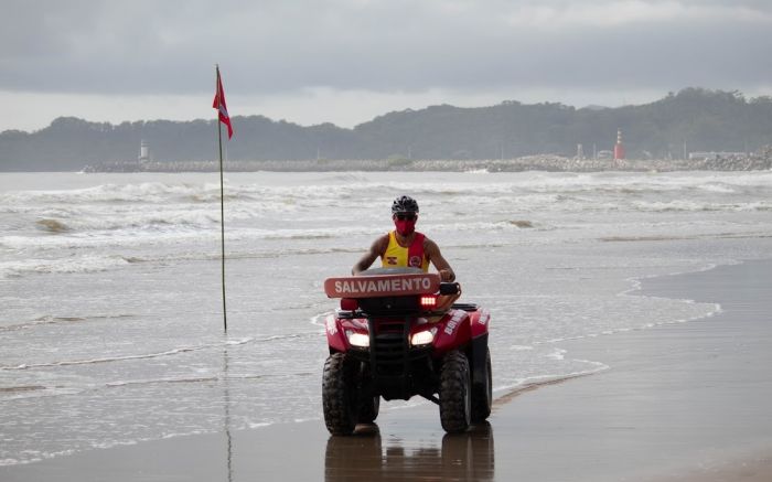 Quadriciclos são braço direito de guarda-vidas na praia. Foto: Divulgação