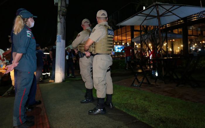 Mudança em decreto vai retirar proibições do fim semana, mantendo restrições de de horário e limite de ocupação. (Foto: Maurício Vieira-Secom SC)