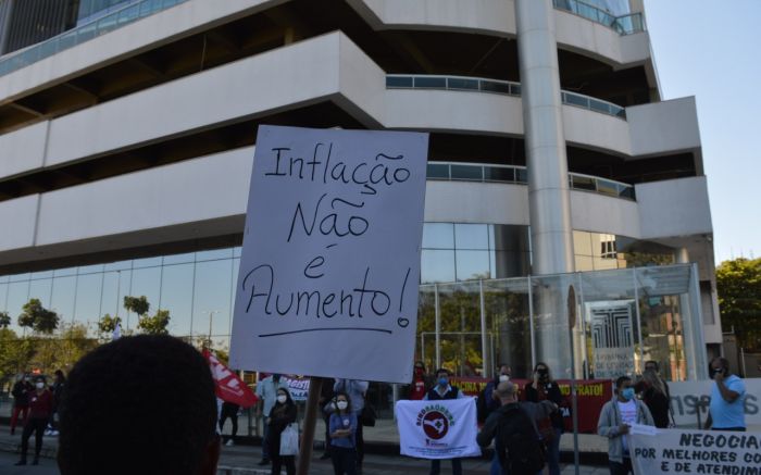 Servidores vão se concentrar em frente da prefeitura de Itajaí na manhã desta segunda-feira (Foto: Divulgação)