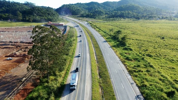 A rodovia BR-470/SC está em obras de duplicação Foto: Reprodução