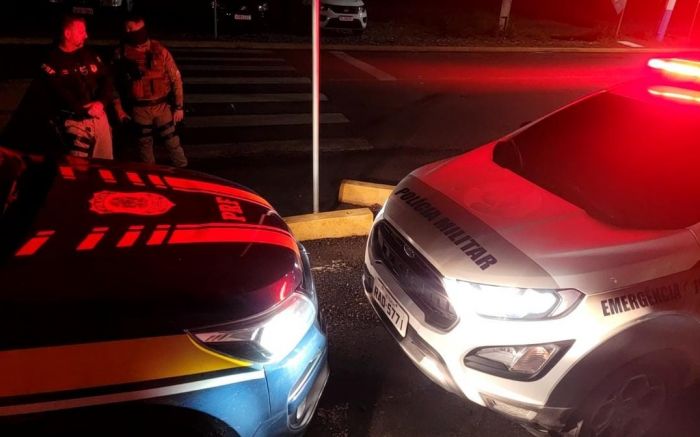 Prisão aconteceu na noite de sábado (Foto: Divulgação)