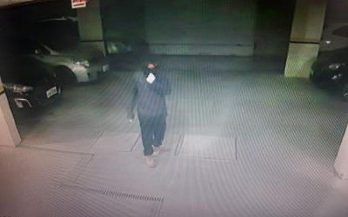 Bandido foi embora sem roubar nada
(Foto: Reprodução)