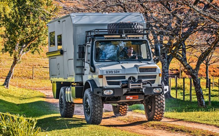 Veículo foi montado sobre o chassi Unimog
(foto: divulgação)