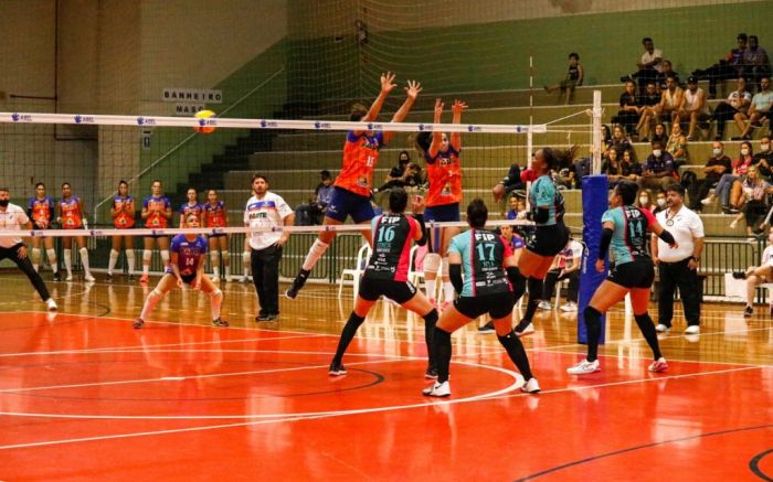 Vitória veio em cima do Vôlei Itajaí
(Foto: Divulgação)
