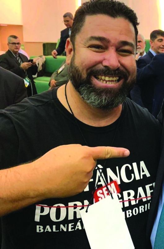 Kaká Fernandes diz que linguagem neutra é descabida  (foto: divulgação)