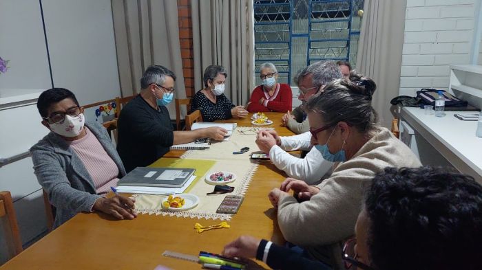 Professoras Maria Helena, Antonina e Nilma respondem pelo projeto da alfabetização. Foto Cíntia Leite. 