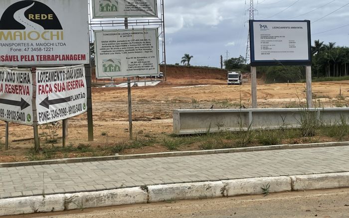 Construtora diz que passeios seguem novo padrão, com implantação de linha-guia de referência
(Foto: Leitor)