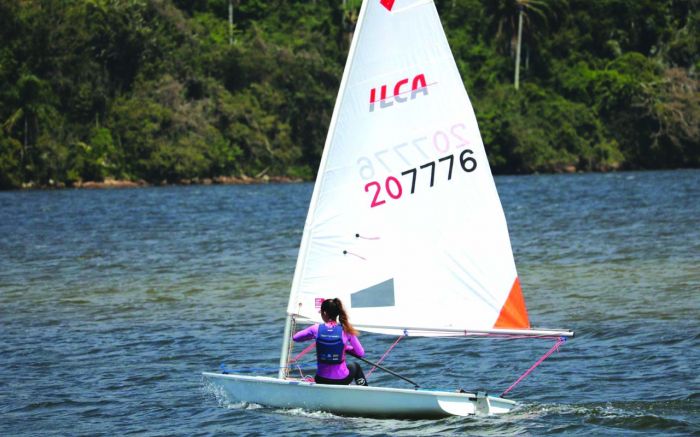 Velejadora de Itajaí integra a flotilha do Iate Clube de Santa Catarina (DIVULGAÇÃO)