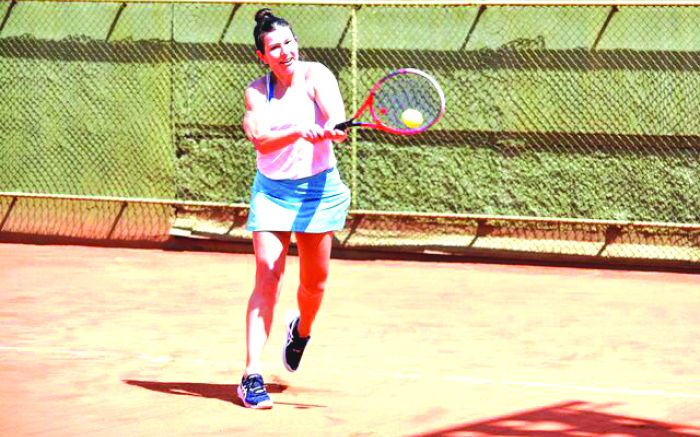 São 140 atletas disputando o torneio em oito quadras (foto: divulgação)