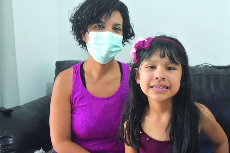 Graziela conta que sentiu pânico ao achar que ia cair escombros em cima deles