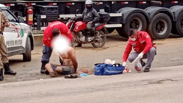 Suspeito atacou panificadora e ainda assaltou moradora idosa no mesmo dia 

Foto: Bombeiros/Divulgação 