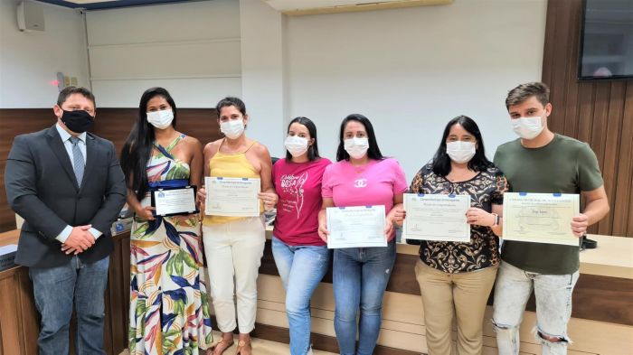 Profissionais que não puderam participar também receberão placas de mérito. Foto Divulgação.