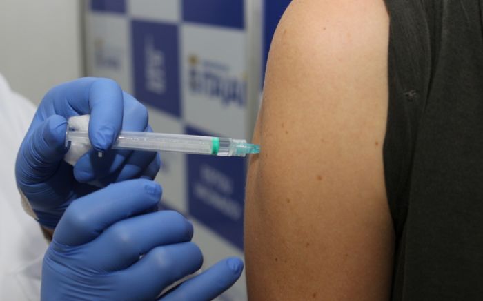 Dose de reforço começa a ser aplicada na região. Crédito: SECOM/PMI