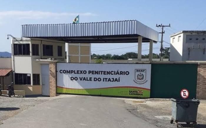 Rapaz ficou todo estranho ao ver a guarnição à sua frente. Foto Divulgação.