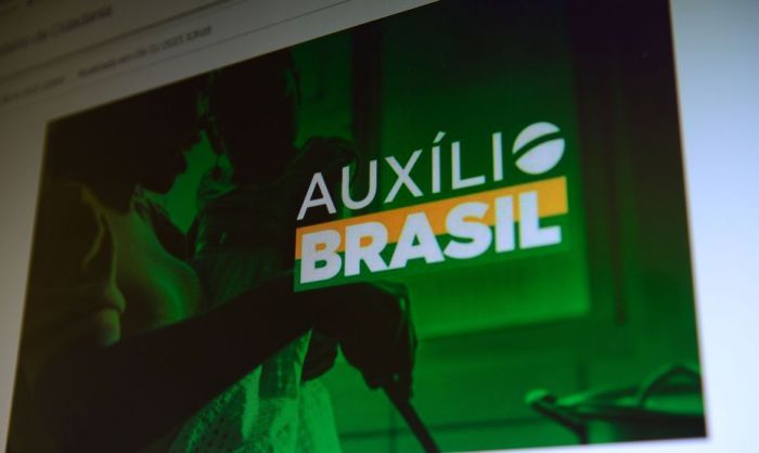 Cada família receberá um repasse mínimo de R$ 400
Foto: Divulgação/ Agência Brasil