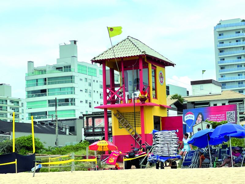 Banho de mar fora do horário dos postos não é recomendado pelos bombeiros (foto: da redação)