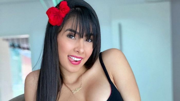 Fora da carreira como cantora, Juliana é conhecida por usar sua sensualidade como arrecadação financeira Foto: Reprodução