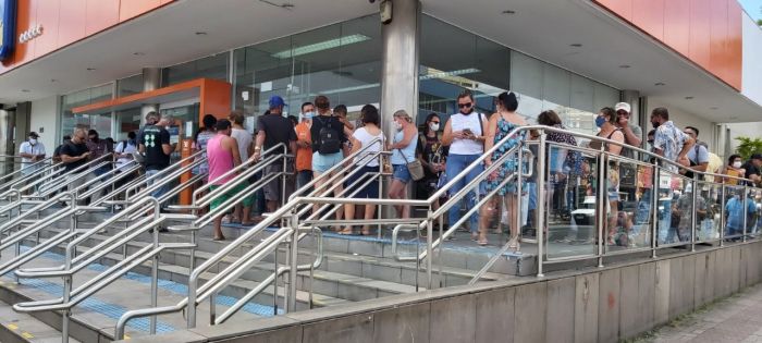 Em Itajaí, lei municipal define tempo máximo de 20 minutos em filas de bancos. Foto: Divulgação/ Denunciante