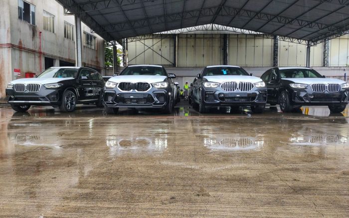 Na terça-feira chegaram mais de 600 carros da BMW e Mini Cooper (foto: divulgação)