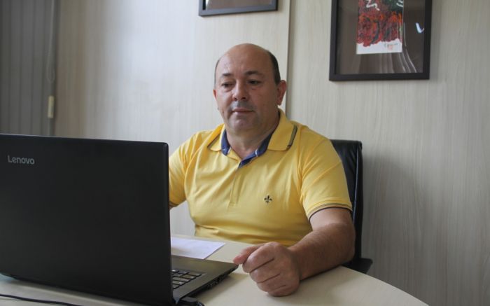 Estelionatários usam novo número para aplicar o golpe com foto antiga do prefeito Foto: Reprodução