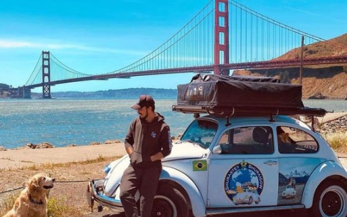 Jesse e o cão rodavam o mundo desde 2017 (Foto: Instagram)