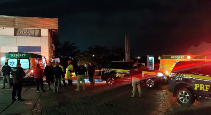 Assassinato ocorreu no pátio do posto Santa Rosa, em Itajaí
(Foto: Divulgação)