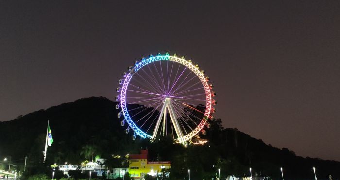 Homenagem encerrou nesta terça que é o Dia Internacional do Orgulho LGBTQIA+
(Foto: Reprodução)