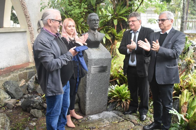 Fundador e administradores do herbário foram homenageados  