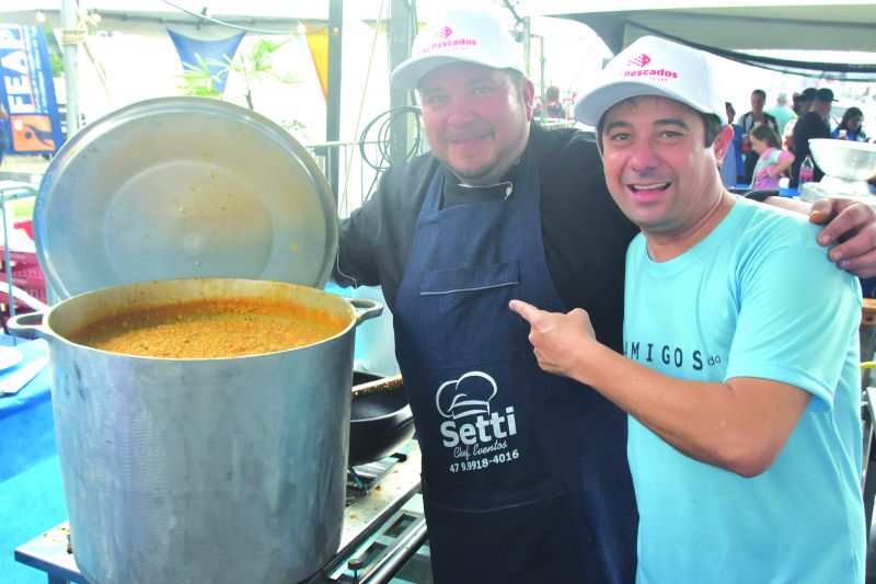 Seis opções de pratos sob  o comando do chef Benício