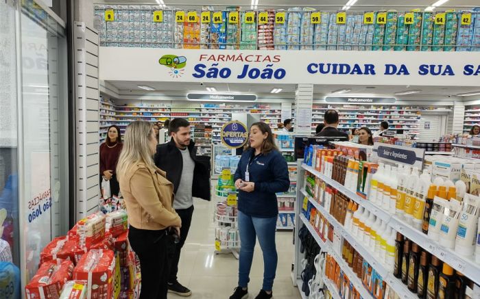 Nova farmácia fica rua Osmar de Souza Nunes, no bairro Pioneiros, perto do hospital da Unimed
(foto: divulgação)