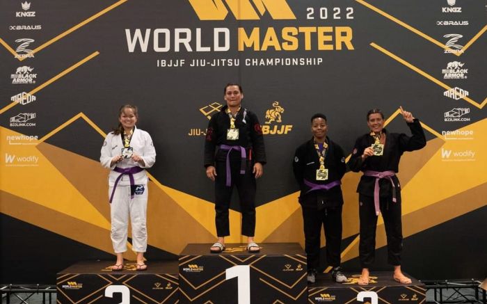 Campeã mundial de Jiu-jitsu, lutadora sobreviveu de doações na pandemia:  comecei a vender trufa no sinal, sul de minas