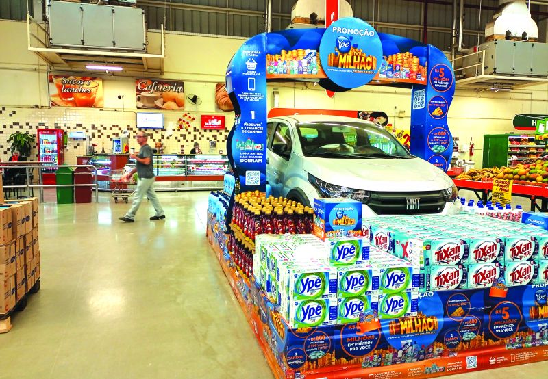 Mercados fazem promoções para atrair clientes