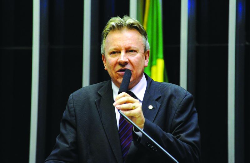 Celso Maldaner tem a campanha mais cara ao senado