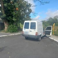 Corpo de homem é achado dentro de carro