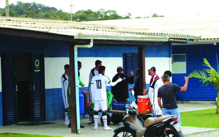 Time alegou que não poderia organizar dois jogos para um mesmo dia
(foto: leitor)