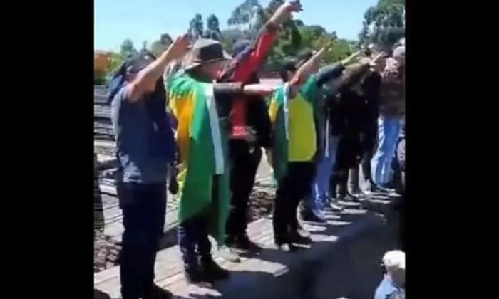 Suspeita ocorreu durante manifestação em São Miguel do Oeste
 (Foto: Reprodução)