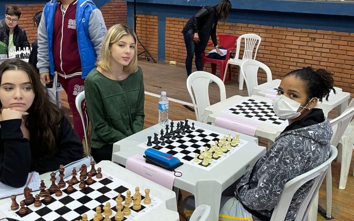 Alunos conquistam prêmios no Torneio de Xadrez de Vinhedo