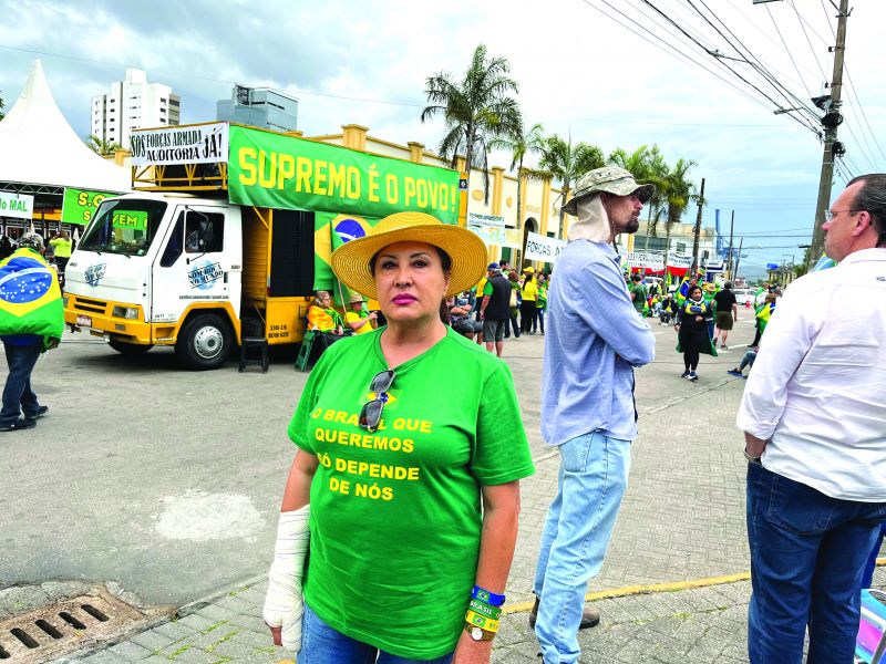 Cecília diz que luta contra o comunismo  