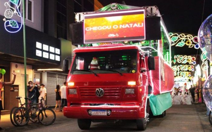 A Caravana do Noel circula aproximadamente duas horas por noite
Foto: Divulgação