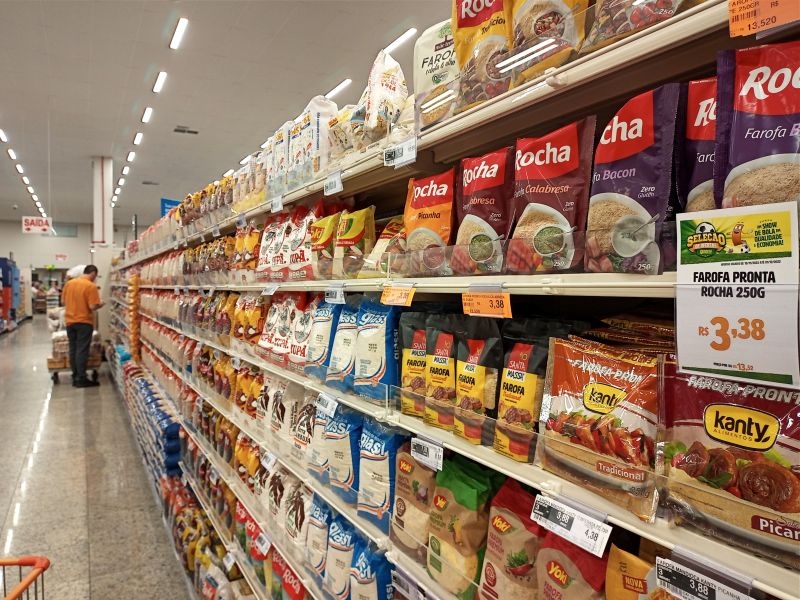 Gelo mineral foi o segundo item com maior variação de preço da pesquisa