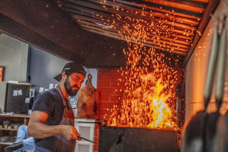 Parrilla ao estilo argentino é uma das especialidades do Zebuíno