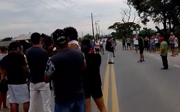 Protesto aconteceu uma semana após acidente com duas vítimas fatais 

(Foto: Reprodução)
