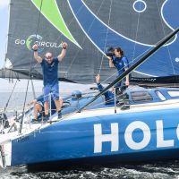 Equipe Holcim vence segunda etapa da regata