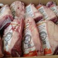 Dupla é presa por furtar R$ 1,2 mil em picanha e chocolate de supermercados