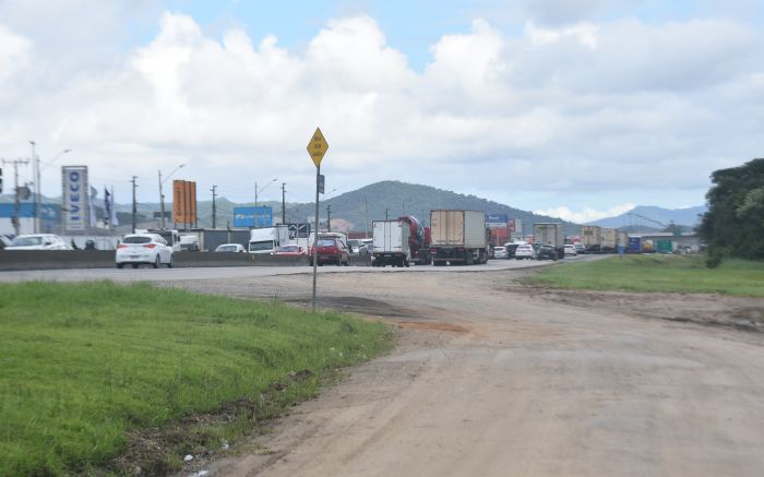 Empresa não prevê marginais no local (Foto: João Batista)