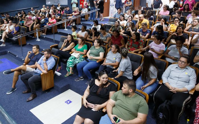 Câmara de vereadores estava lotada para acompanhar a votação
(foto: Davi Spuldaro)