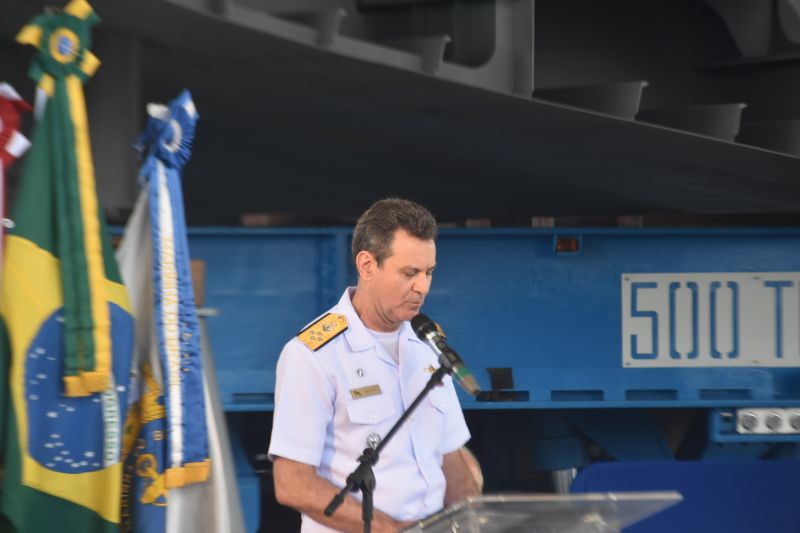 Almirante Arthur Fernando Bettega destacou o uso da tecnologia pela indústria
